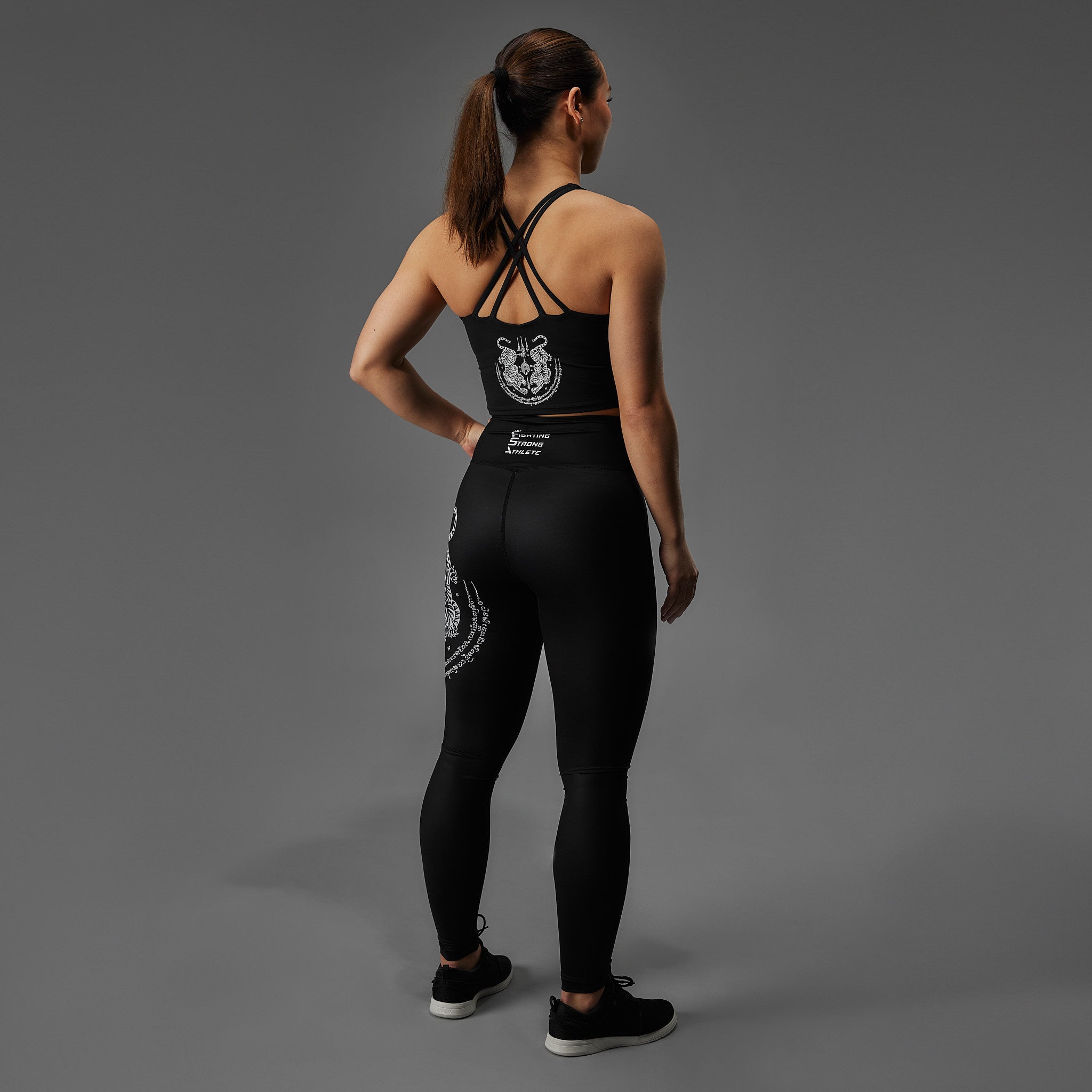 Cropped Sports Bra Sak Yant Twin Tiger Black