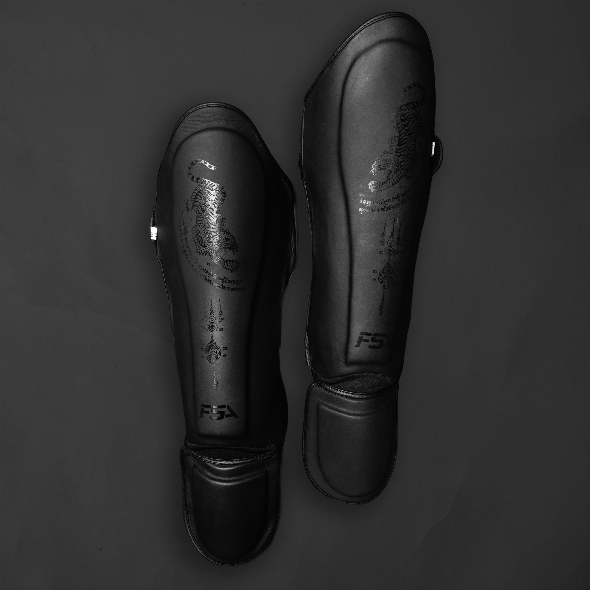 FIGHTER BUNDLE - ''TWIN TIGER'' BLACK