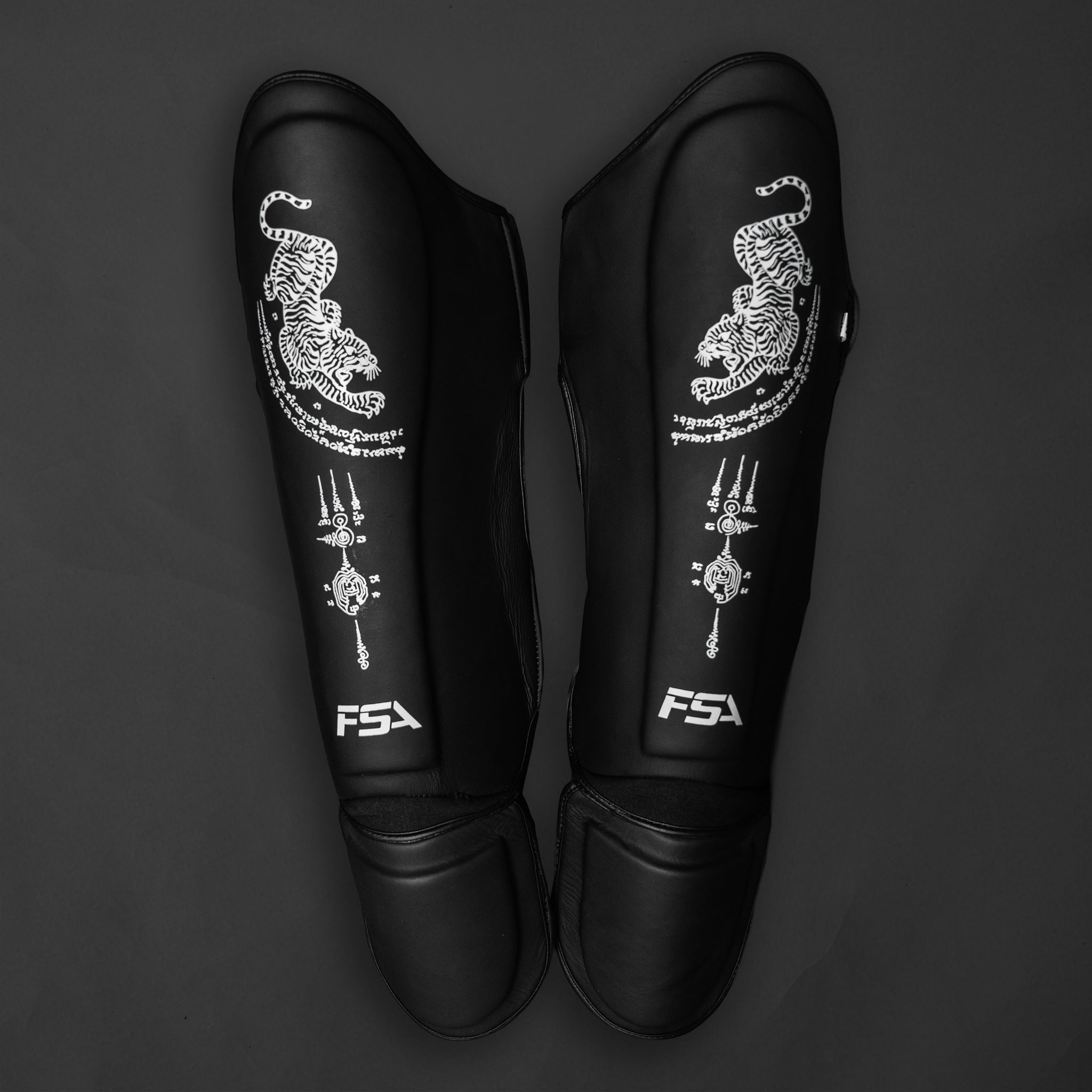 FIGHTER BUNDLE - ''TWIN TIGER'' WHITE